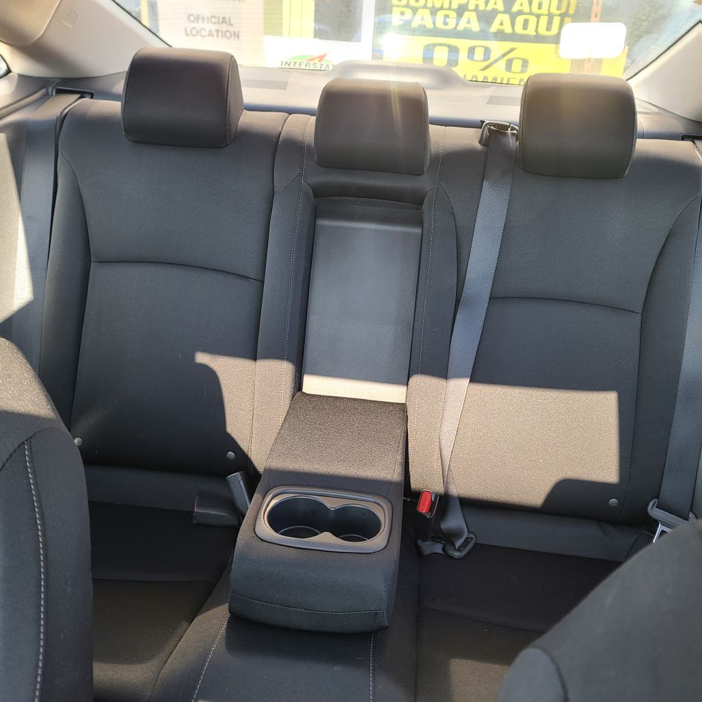 Photo 12 of this HONDA CIVIC