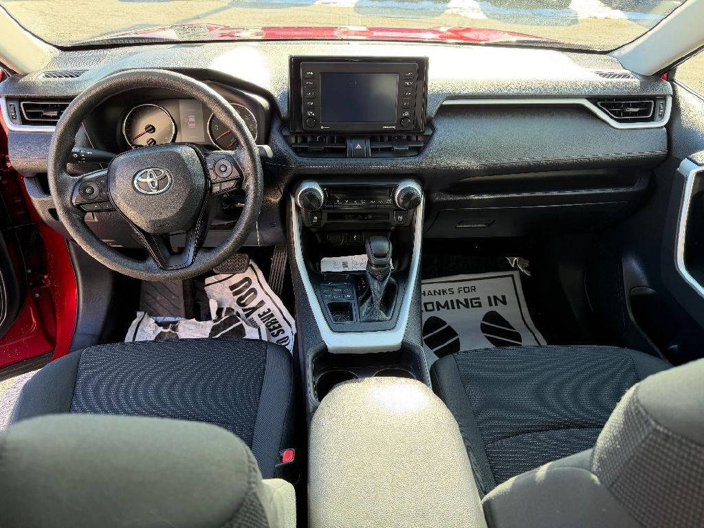 Photo 10 of this TOYOTA RAV4