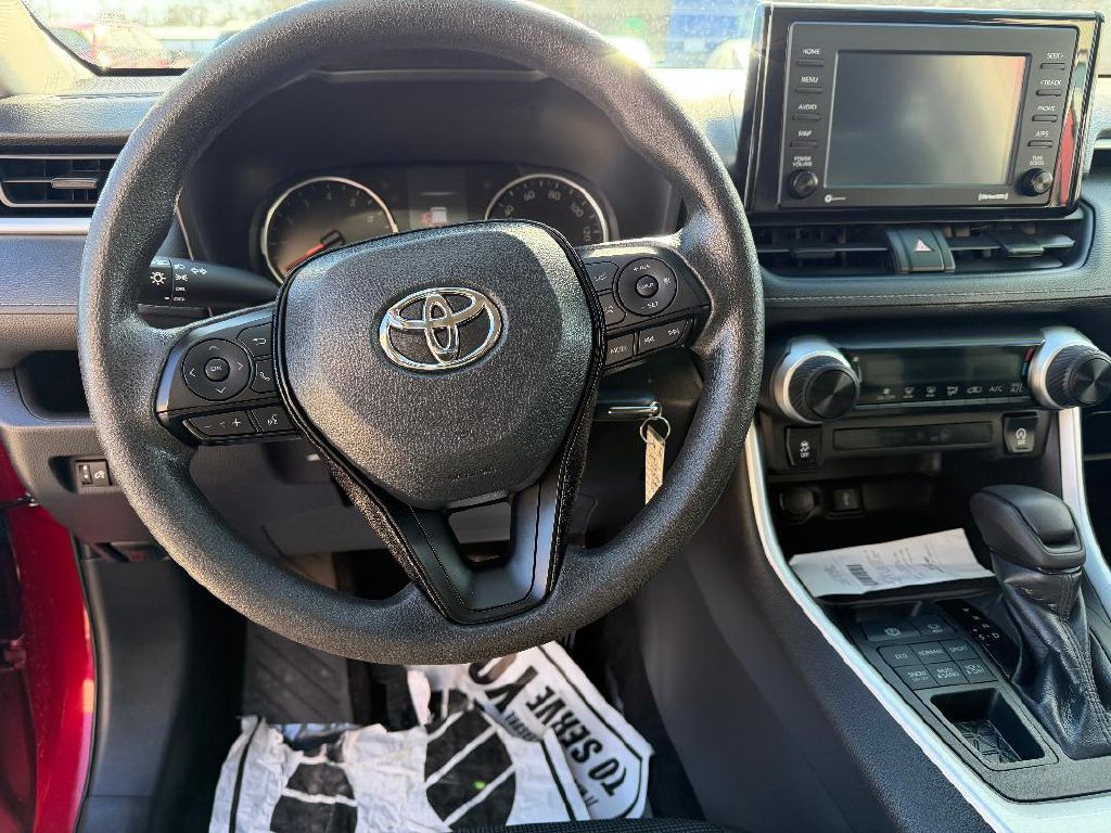 Photo 11 of this TOYOTA RAV4