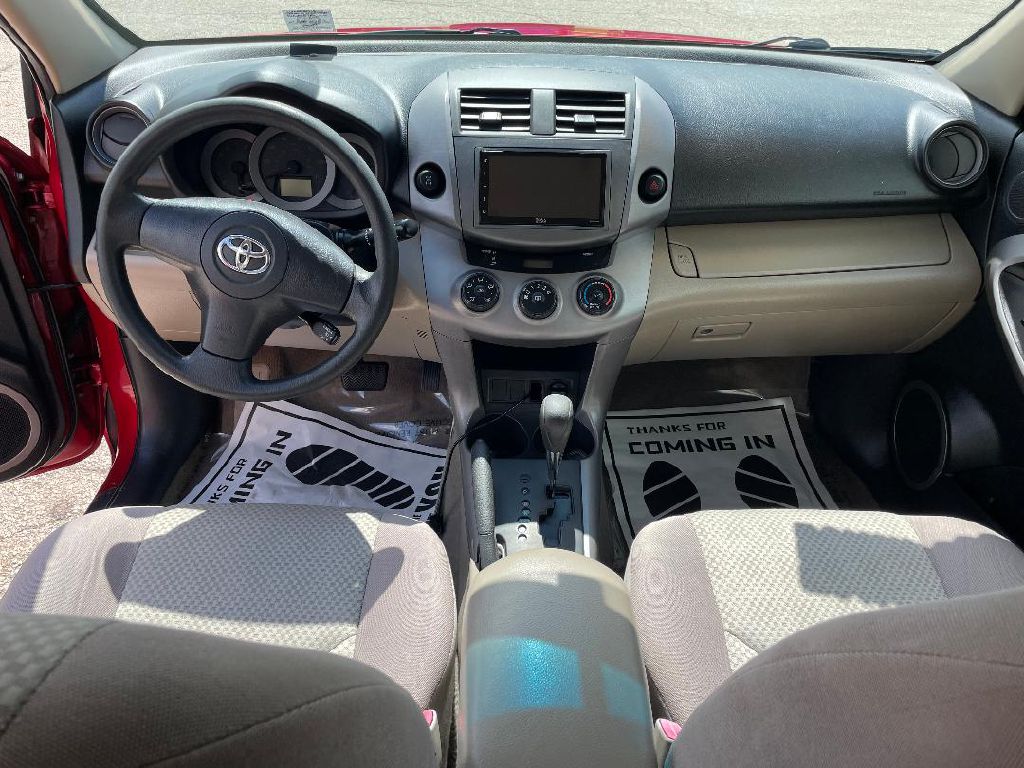 Photo 9 of this TOYOTA RAV4