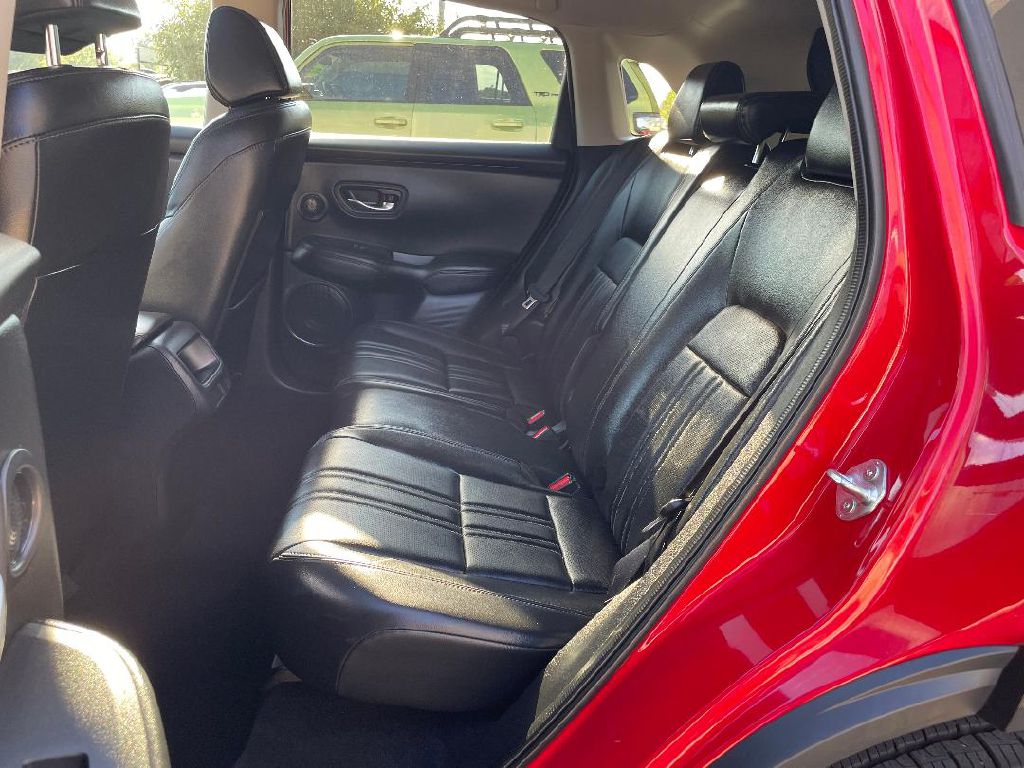 Photo 8 of this HONDA HR-V