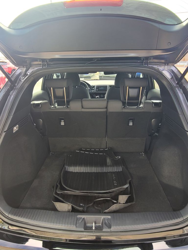 Photo 10 of this HONDA HR-V