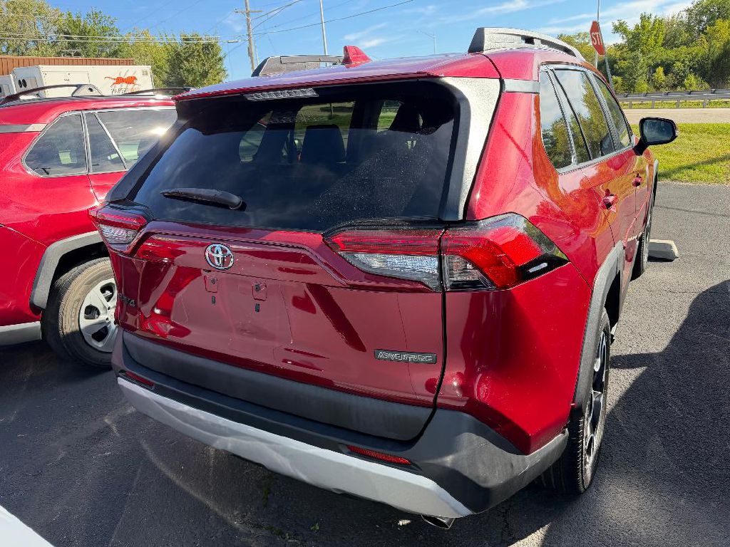 Photo 6 of this TOYOTA RAV4 ADVENTURE