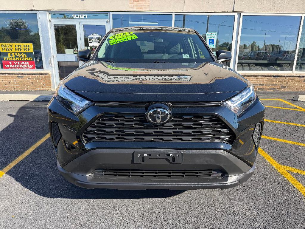 Photo 2 of this TOYOTA RAV4
