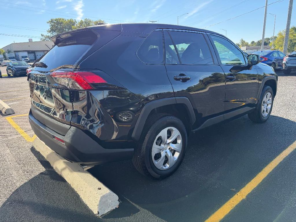 Photo 6 of this TOYOTA RAV4