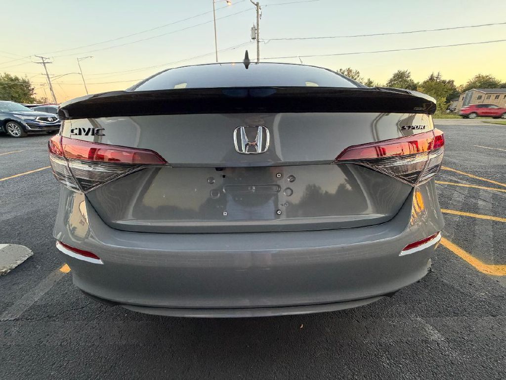 Photo 5 of this HONDA CIVIC