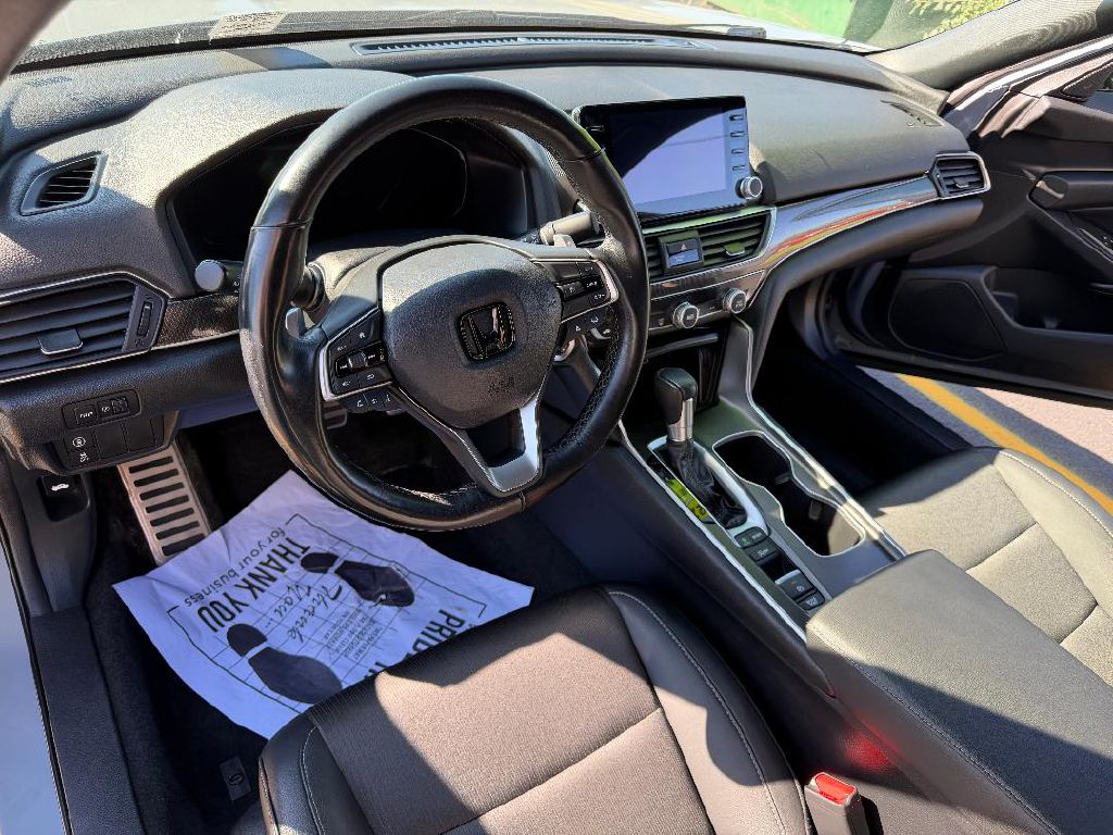 Photo 9 of this HONDA ACCORD