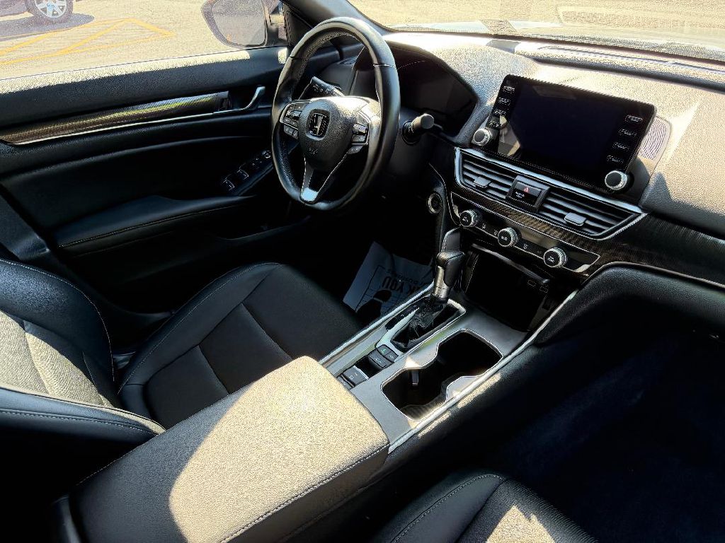 Photo 11 of this HONDA ACCORD