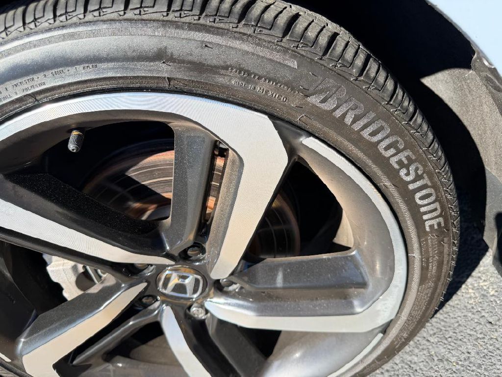 Photo 12 of this HONDA ACCORD