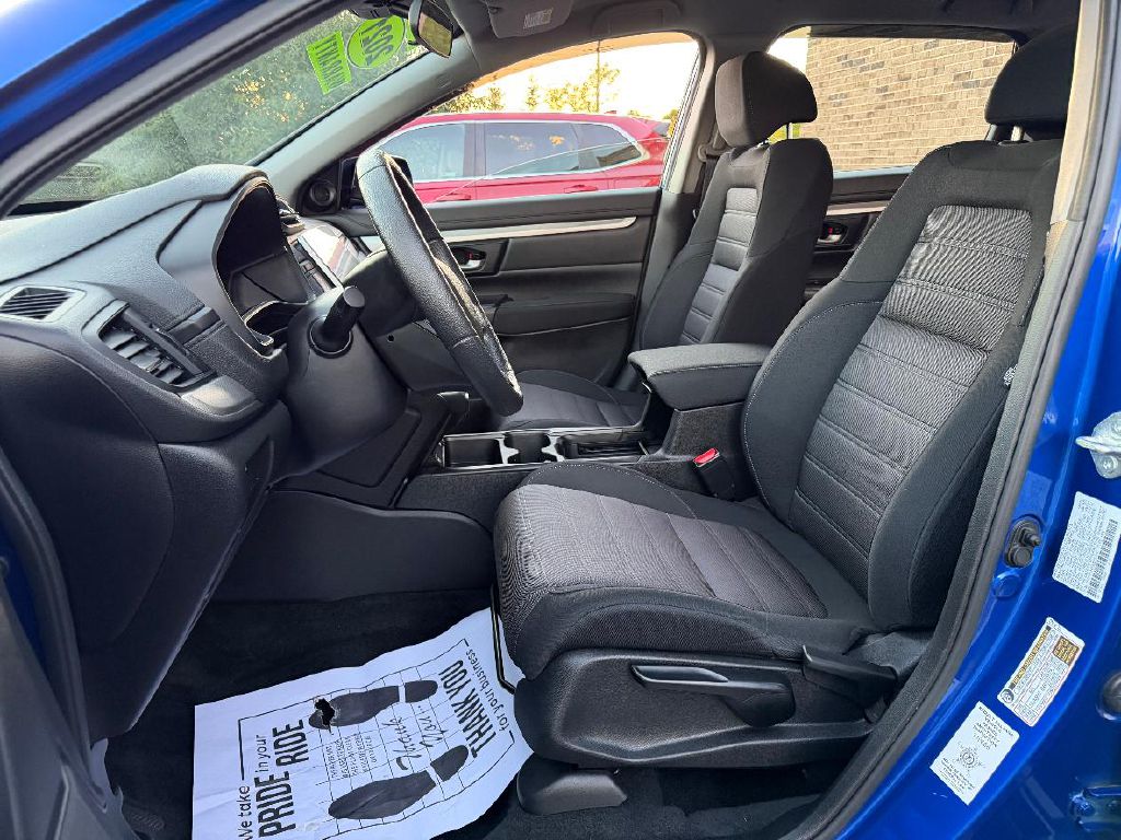 Photo 8 of this HONDA CR-V