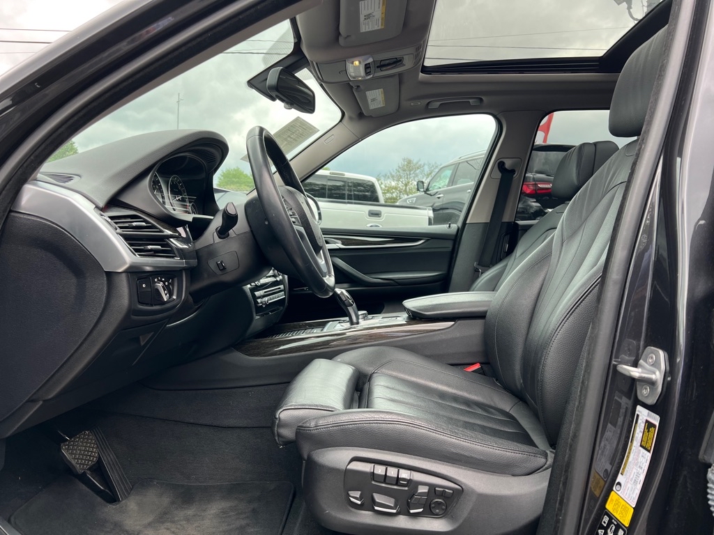 Photo 11 of this BMW X5