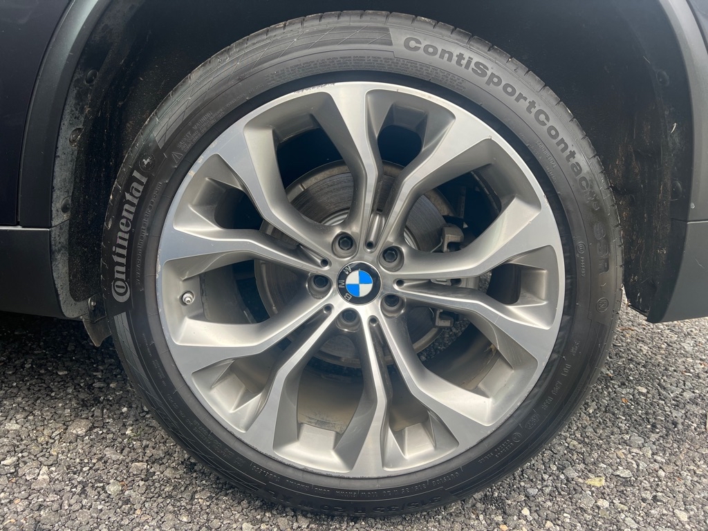 Photo 24 of this BMW X5