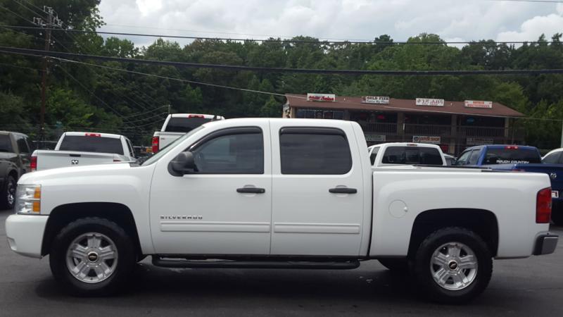 Photo 2 of this CHEVROLET SILVERADO 1500