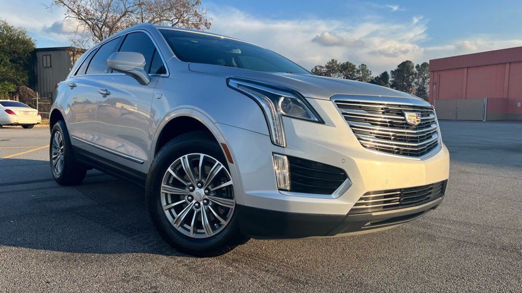 Photo 3 of this CADILLAC XT5
