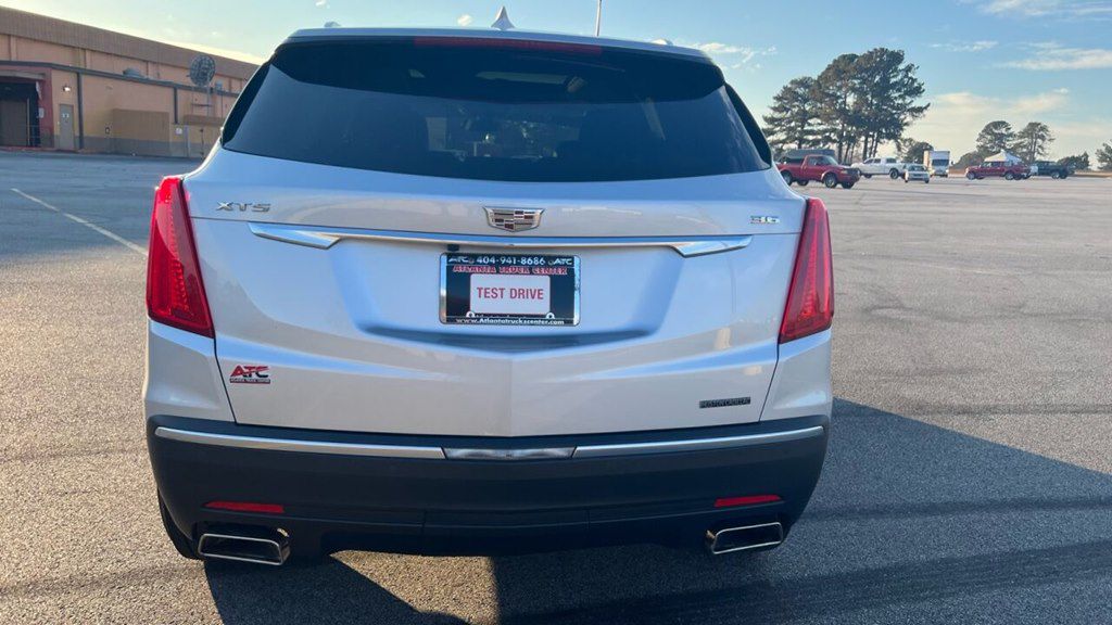 Photo 5 of this CADILLAC XT5