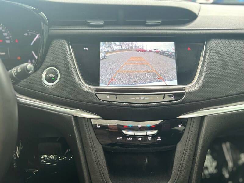 Photo 21 of this CADILLAC XT5