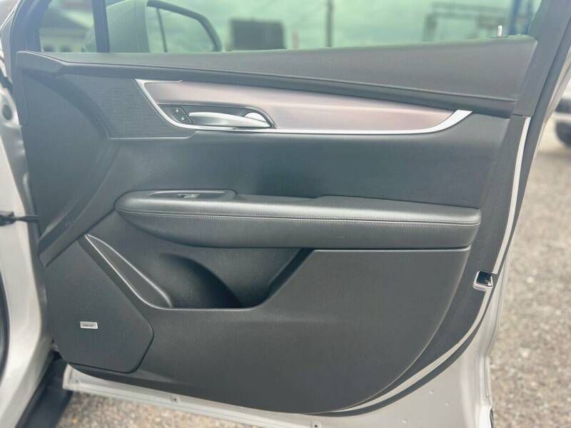Photo 27 of this CADILLAC XT5