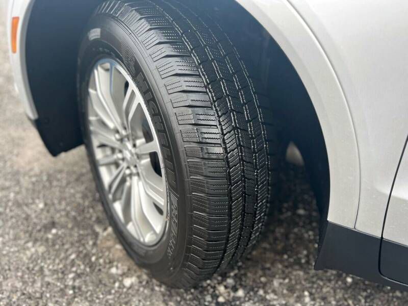 Photo 29 of this CADILLAC XT5