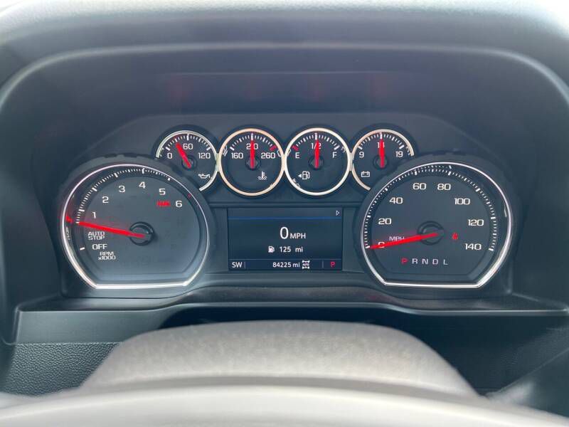 Photo 35 of this CHEVROLET SILVERADO 1500