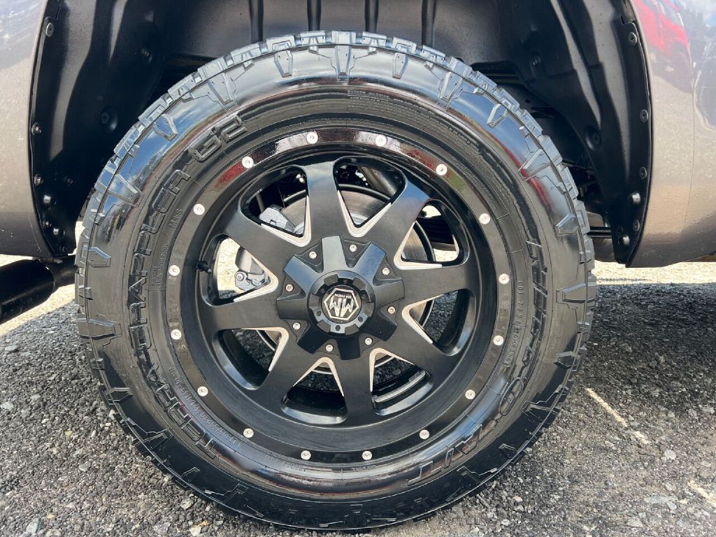 Photo 19 of this TOYOTA TUNDRA