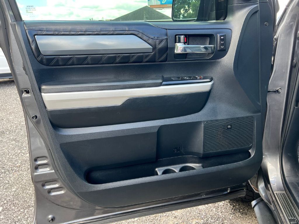 Photo 16 of this TOYOTA TUNDRA