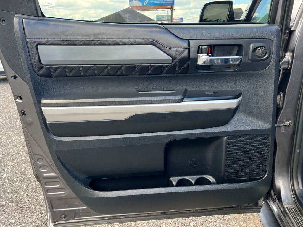 Photo 15 of this TOYOTA TUNDRA