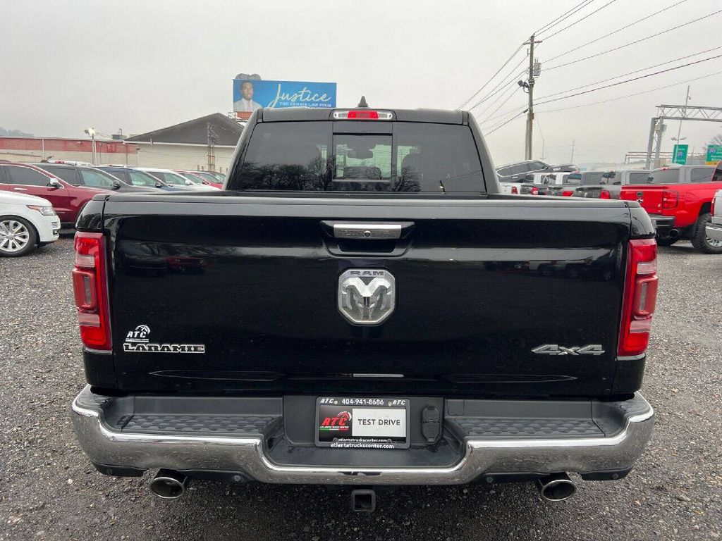 Photo 4 of this RAM 1500 LARAMIE