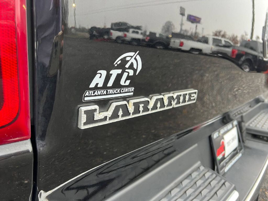 Photo 8 of this RAM 1500 LARAMIE