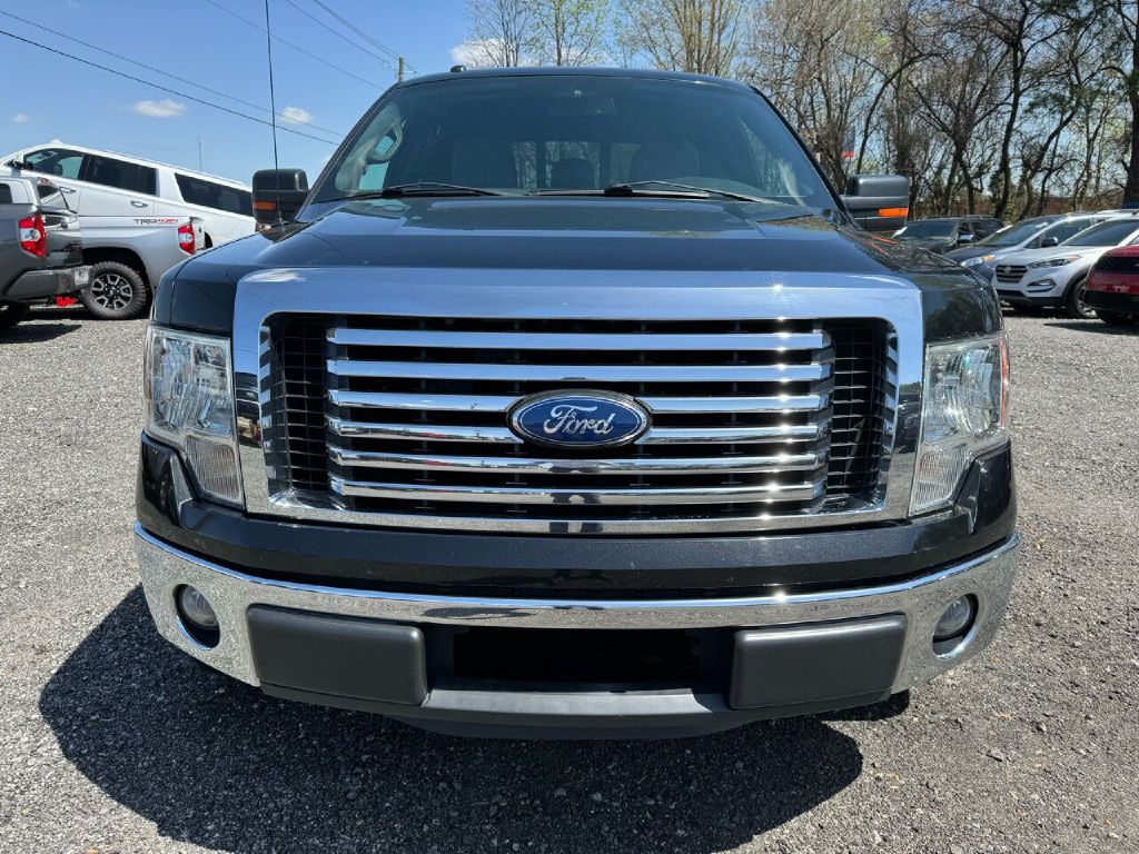 Photo 6 of this FORD F150 XLT