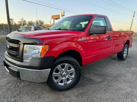Photo 2 of this FORD F150