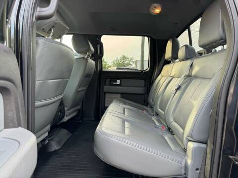 Photo 12 of this FORD F150