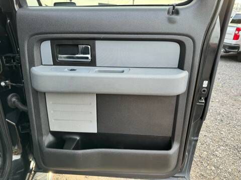 Photo 19 of this FORD F150