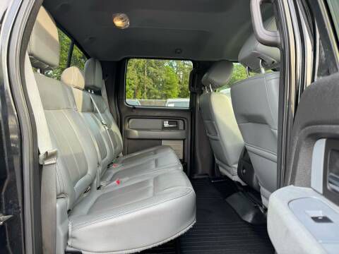 Photo 2 of this FORD F150