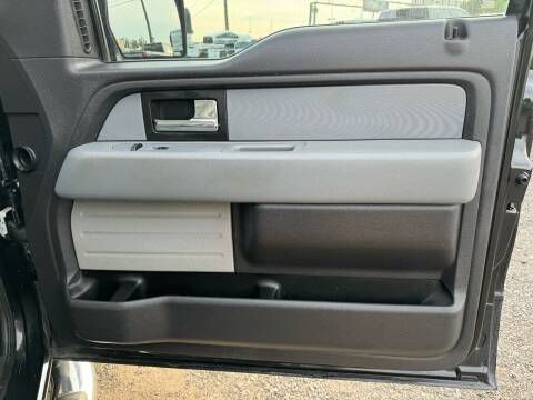Photo 20 of this FORD F150