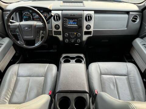 Photo 13 of this FORD F150