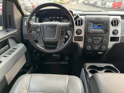 Photo 14 of this FORD F150