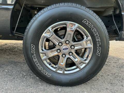 Photo 21 of this FORD F150