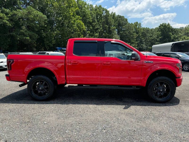Photo 4 of this FORD F150 XLT