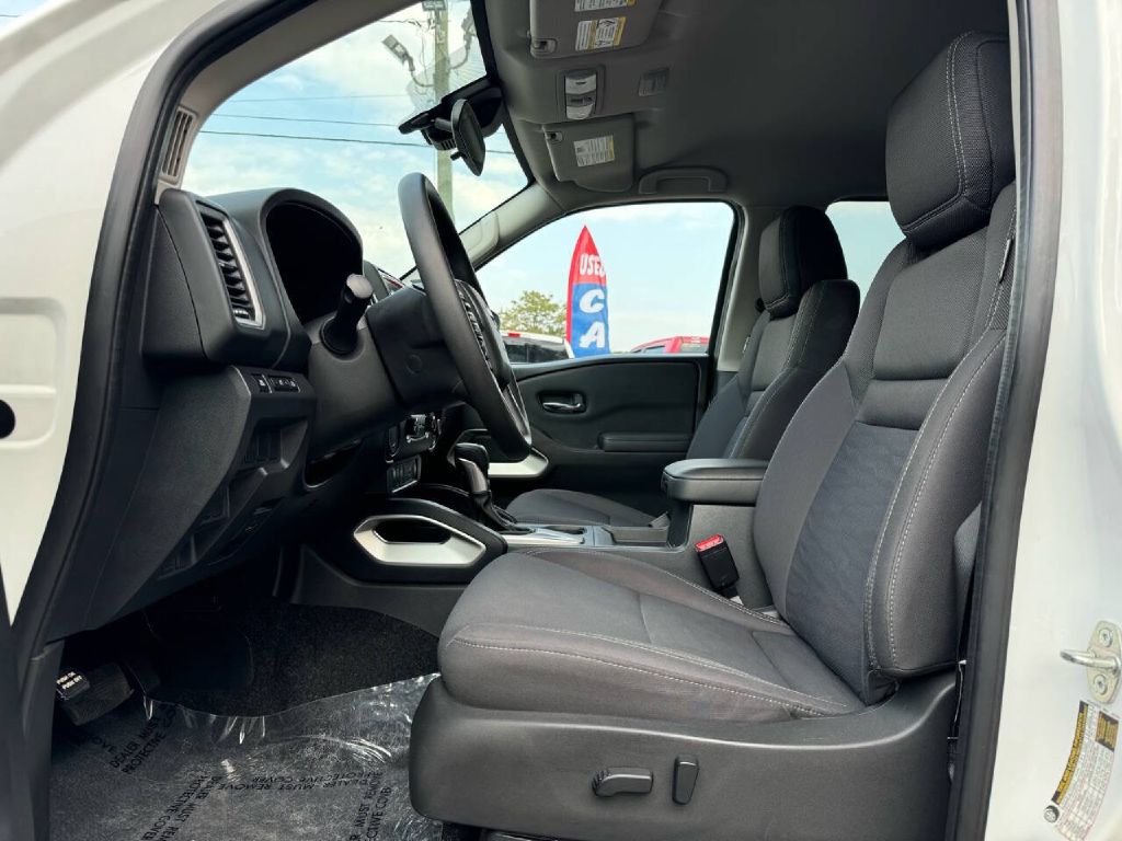 Photo 13 of this NISSAN FRONTIER