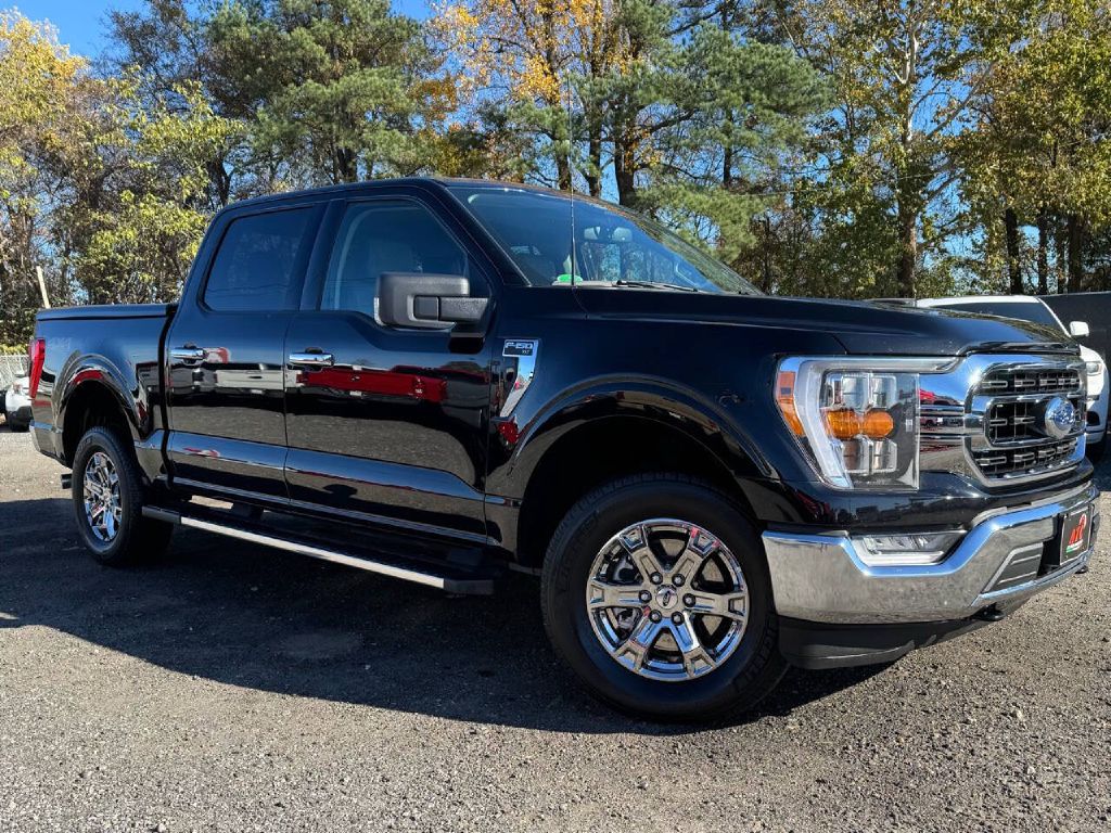 Photo 3 of this FORD F150 XLT