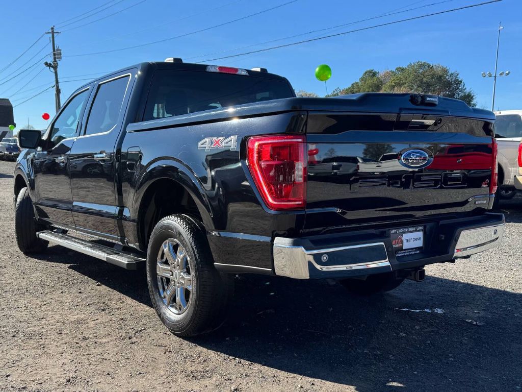 Photo 6 of this FORD F150 XLT