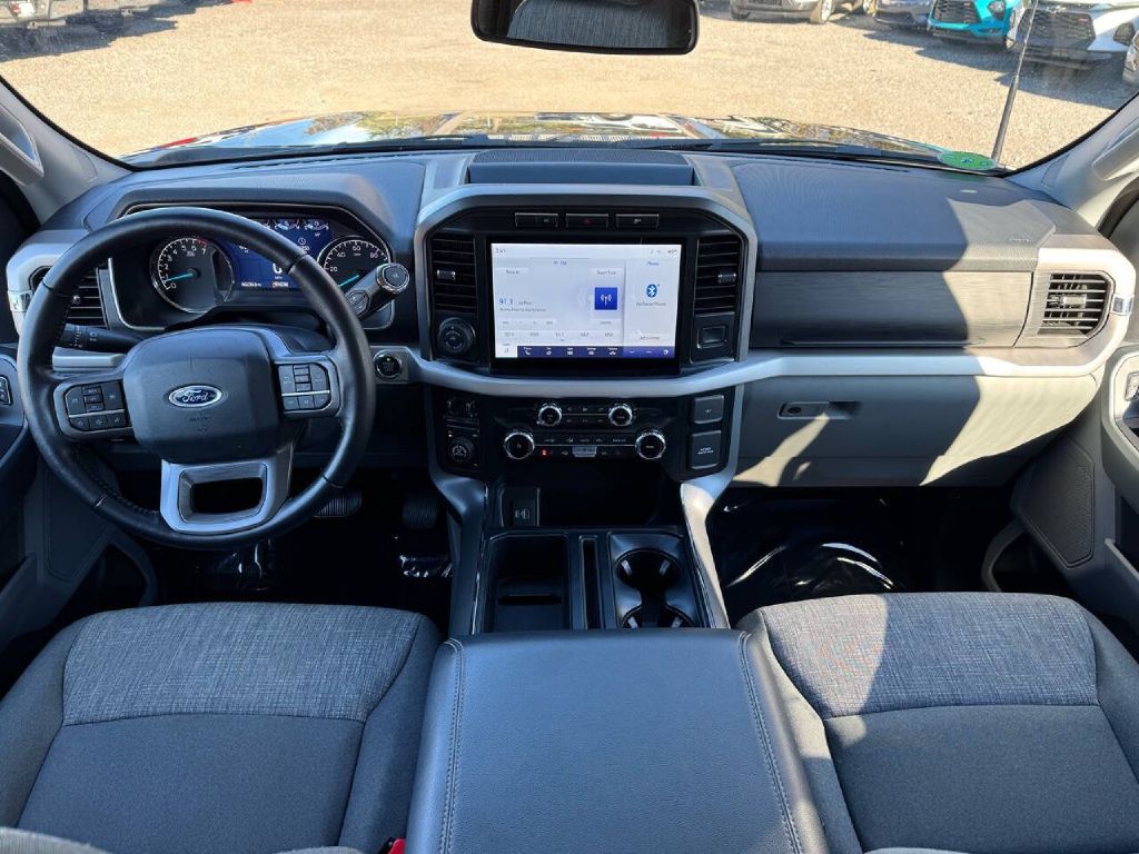 Photo 13 of this FORD F150 XLT
