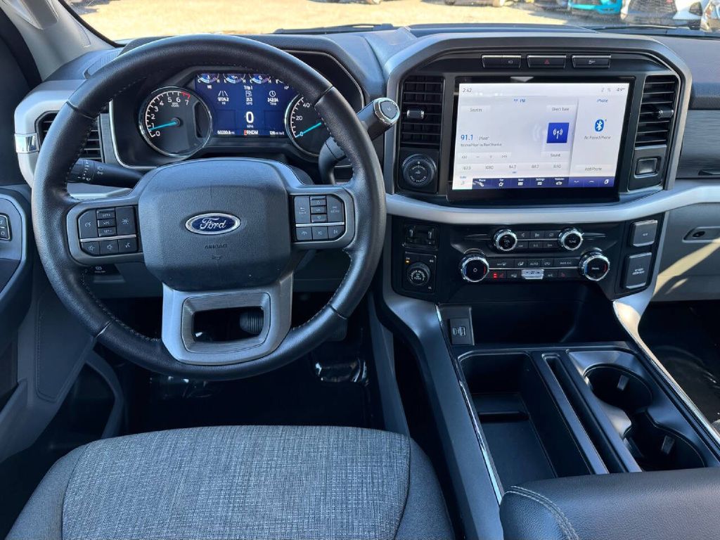 Photo 14 of this FORD F150 XLT