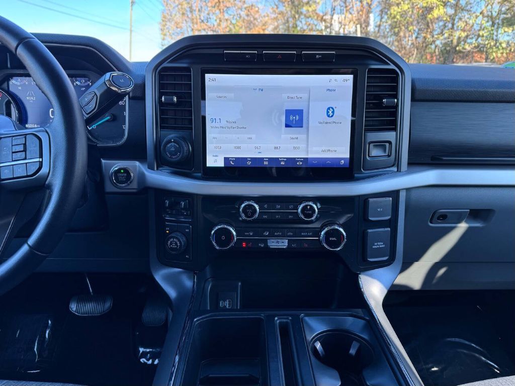 Photo 17 of this FORD F150 XLT