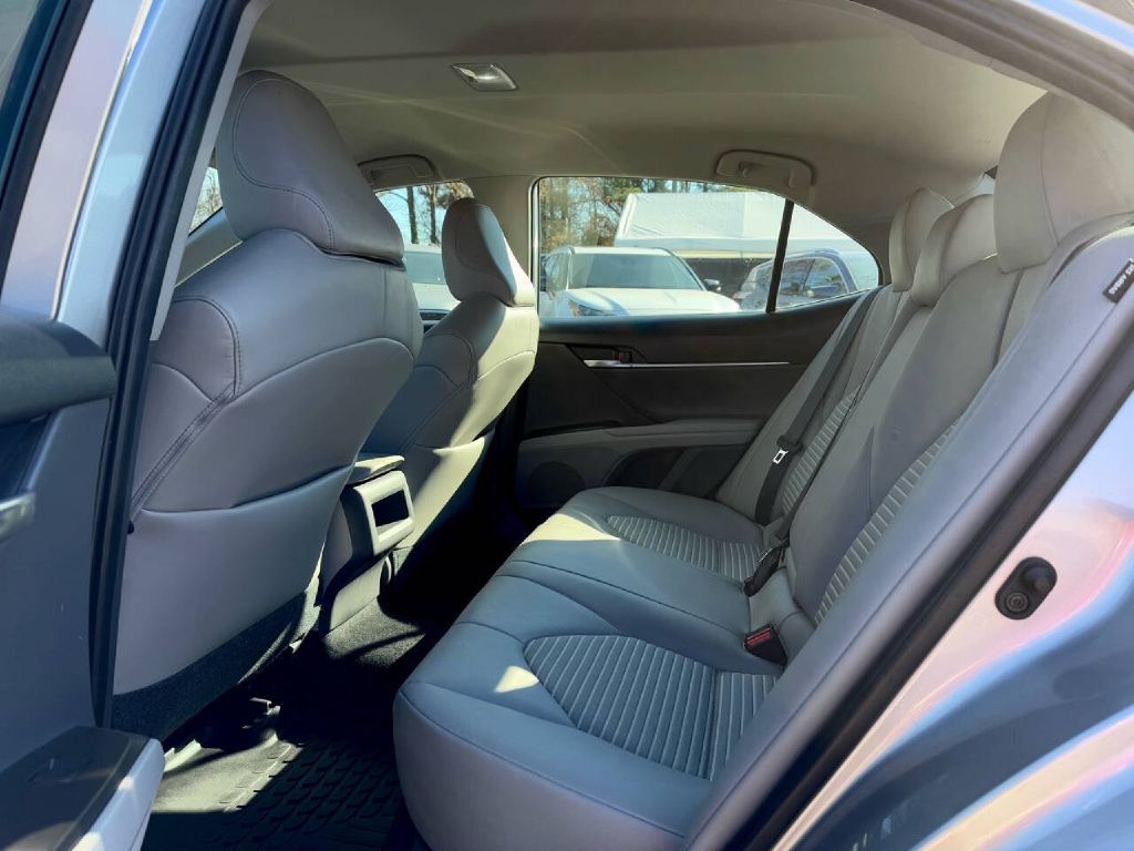 Photo 14 of this TOYOTA CAMRY