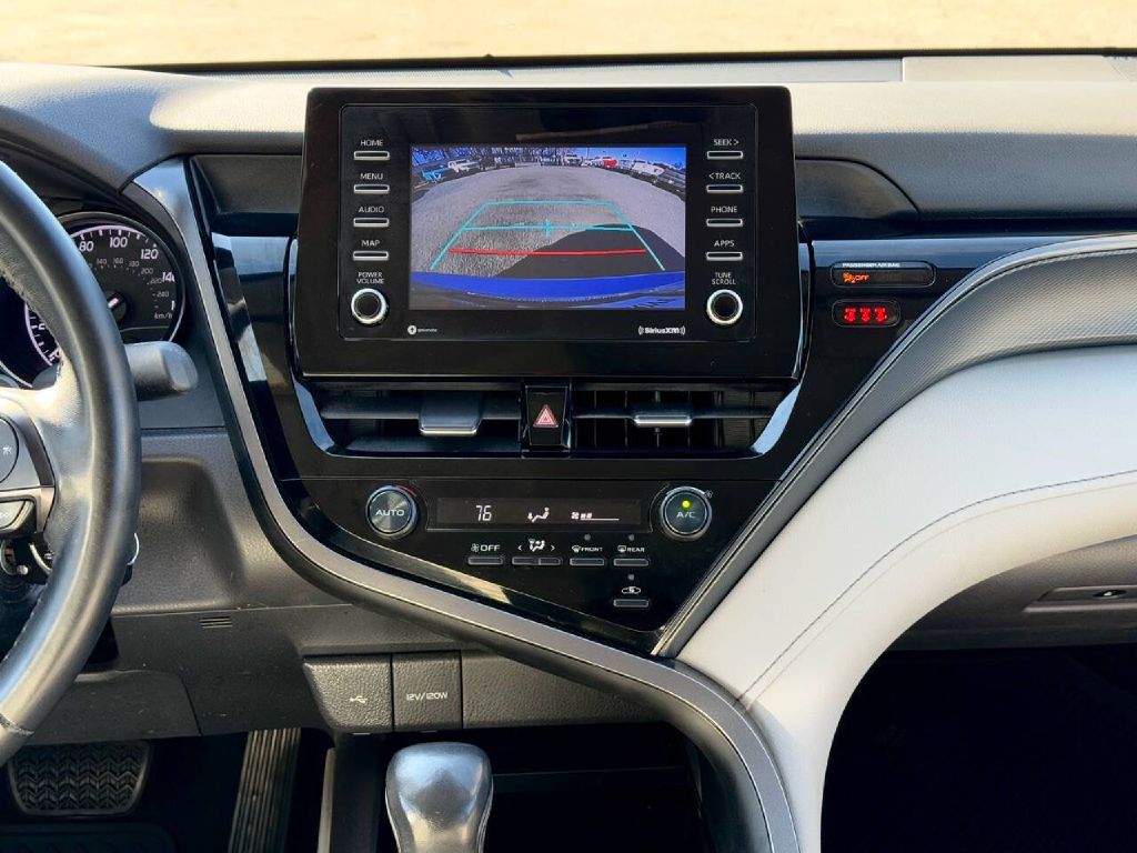 Photo 21 of this TOYOTA CAMRY