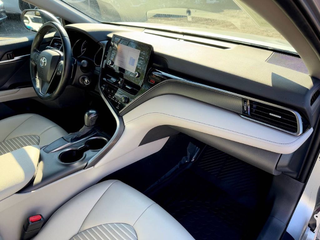Photo 23 of this TOYOTA CAMRY