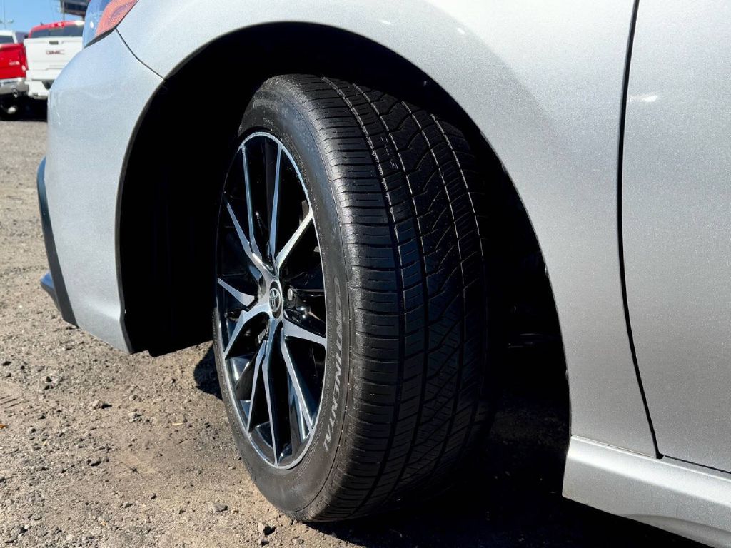 Photo 25 of this TOYOTA CAMRY