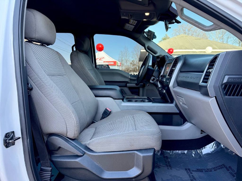 Photo 17 of this FORD F250 XLT