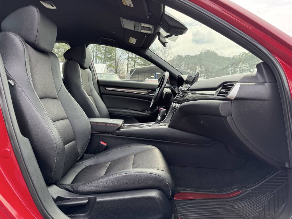 Photo 15 of this HONDA ACCORD
